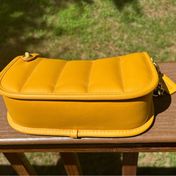 Coach Quilted Swinger 20 Buttercup Handbag - Picture 3 of 10